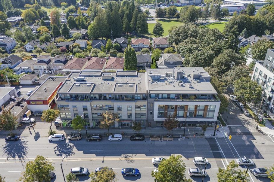 301 188 E 32nd Avenue Vancouver, BC - 2