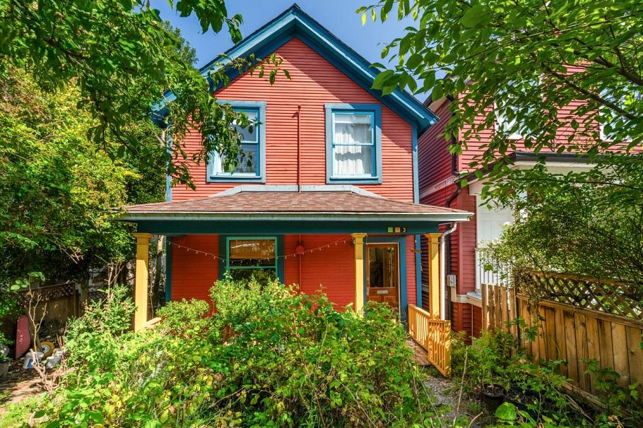 473 E 6th Avenue Vancouver, BC - 1