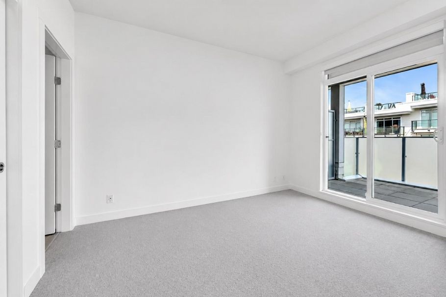 315 711 W 14th Street North Vancouver, BC - 11