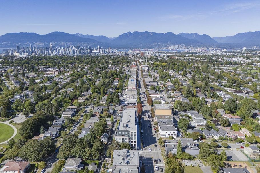 301 188 E 32nd Avenue Vancouver, BC - 4