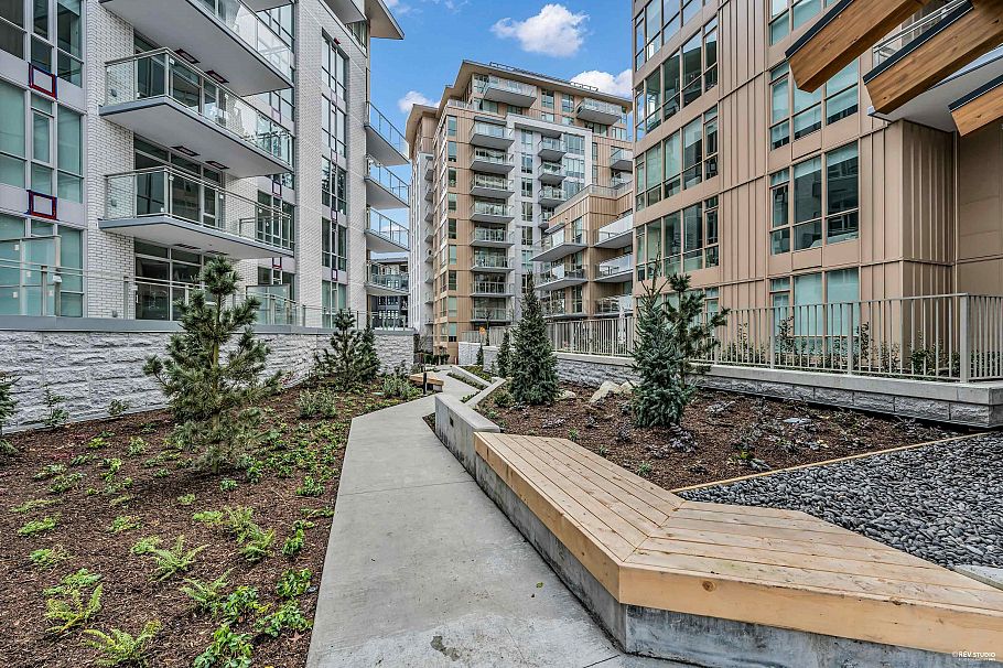 904 2375 Emery Court North Vancouver, BC - 40