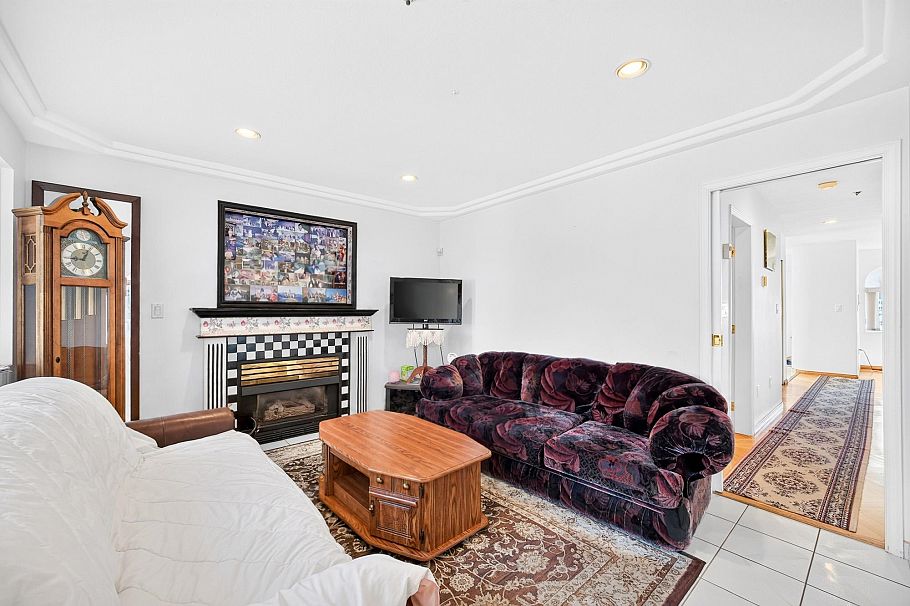 3423 E 24th Avenue Vancouver, BC - 15