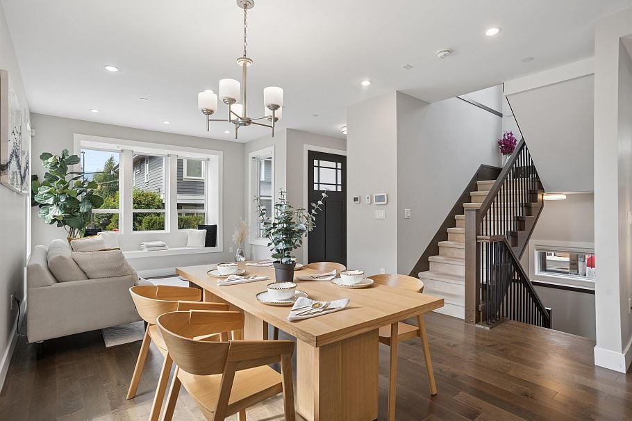 2020 Carson Court North Vancouver, BC - 19