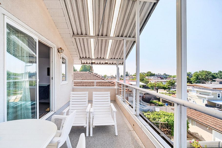 3423 E 24th Avenue Vancouver, BC - 24