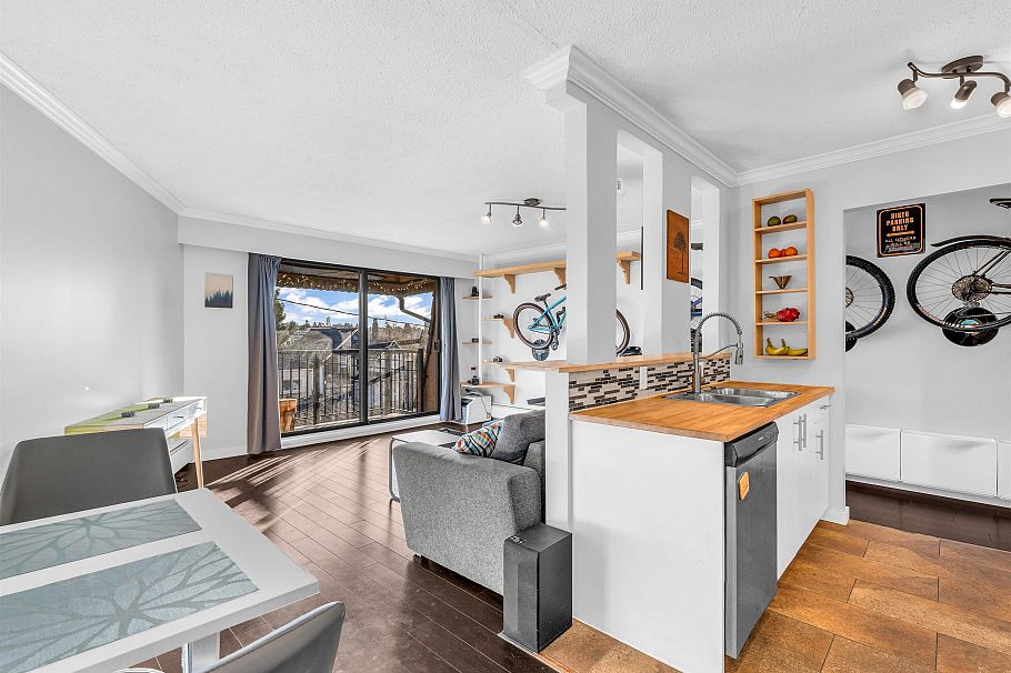 306 2222 Cambridge Street Vancouver, BC - 3
