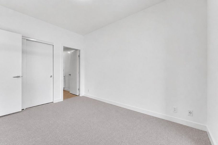 315 711 W 14th Street North Vancouver, BC - 15