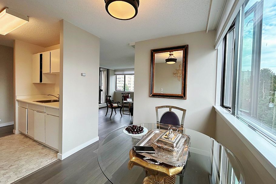 606 1740 Comox Street Vancouver, BC - 10