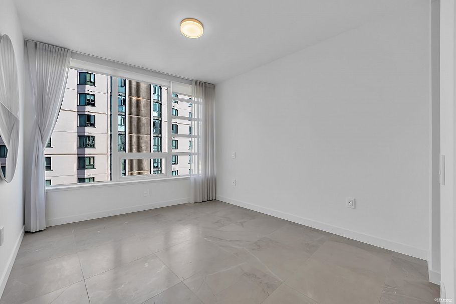 2005 885 Cambie Street Vancouver, BC - 17