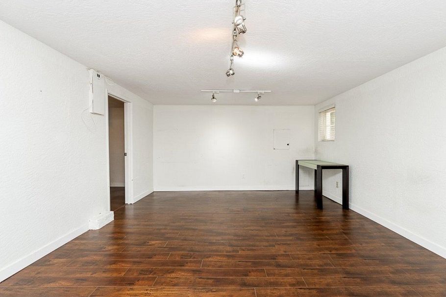 2903 W 42nd Avenue Vancouver, BC - 28