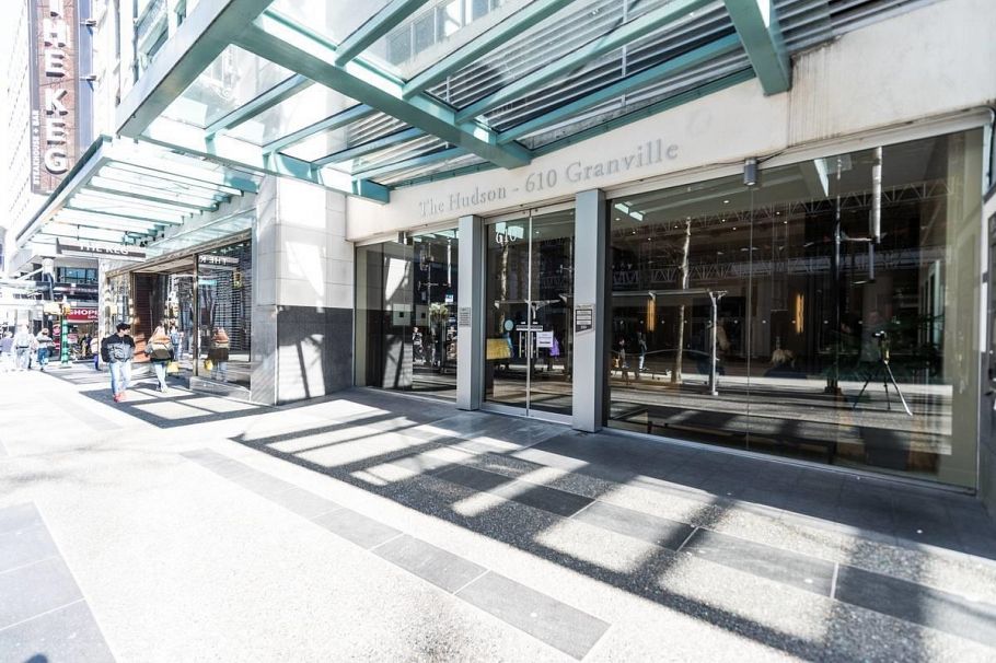 2313 610 Granville Street Vancouver, BC - 2