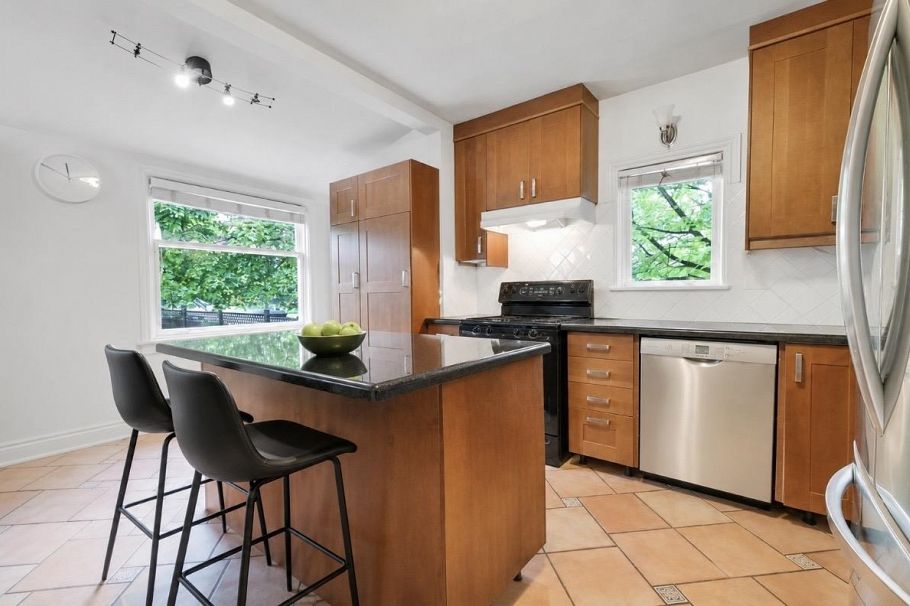 2903 W 42nd Avenue Vancouver, BC - 11