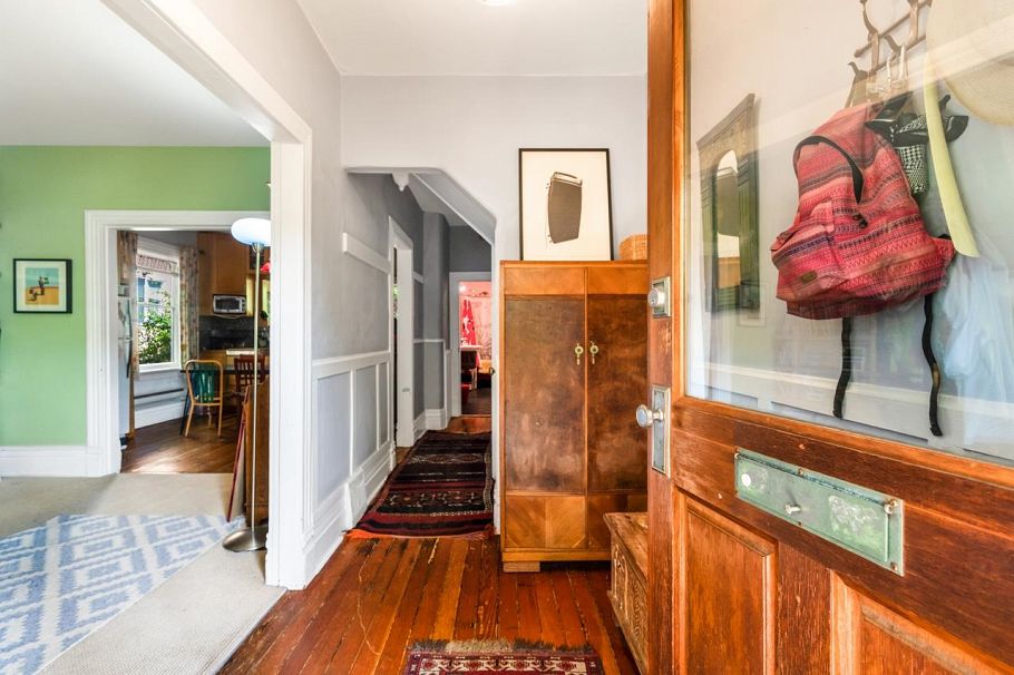 473 E 6th Avenue Vancouver, BC - 3