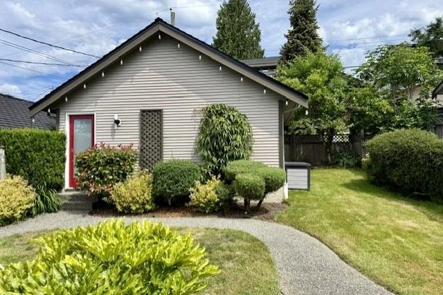 336 E 26th Street North Vancouver, BC - 39