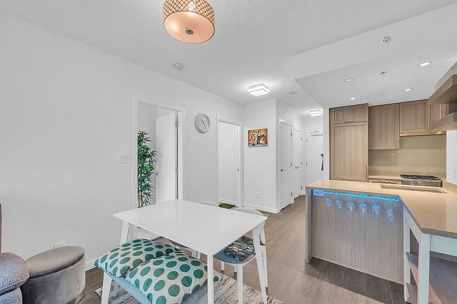 504 5598 Ormidale Street Vancouver, BC - 6
