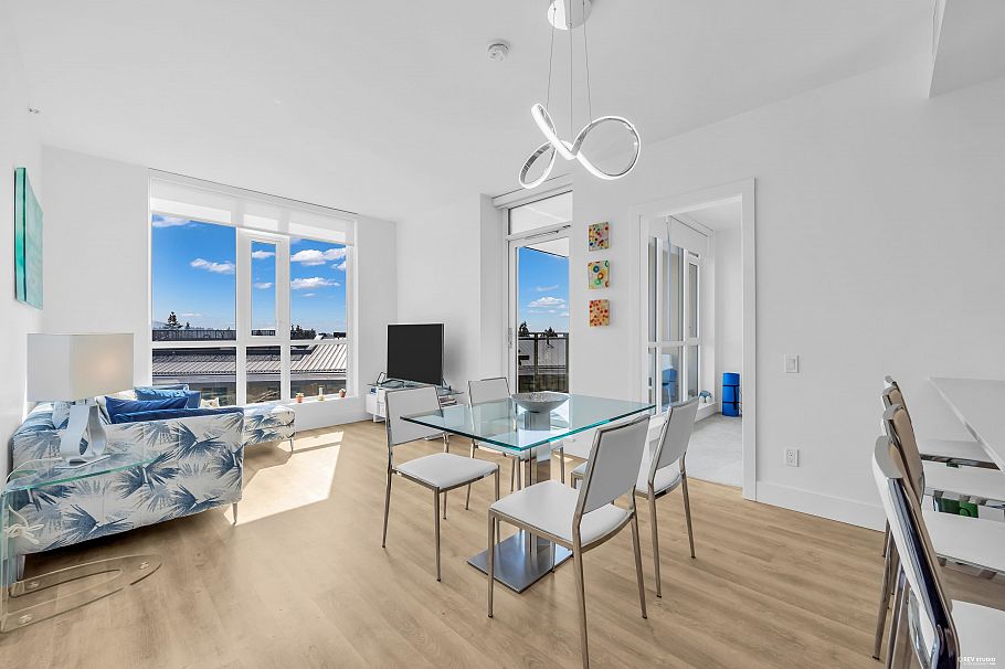 904 2375 Emery Court North Vancouver, BC - 7