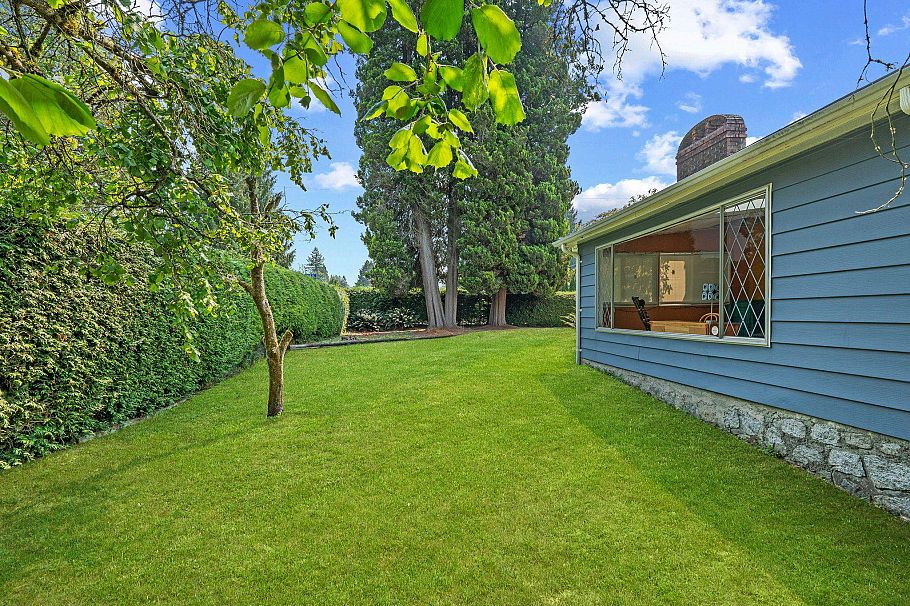 3455 Highland Boulevard North Vancouver, BC - 31