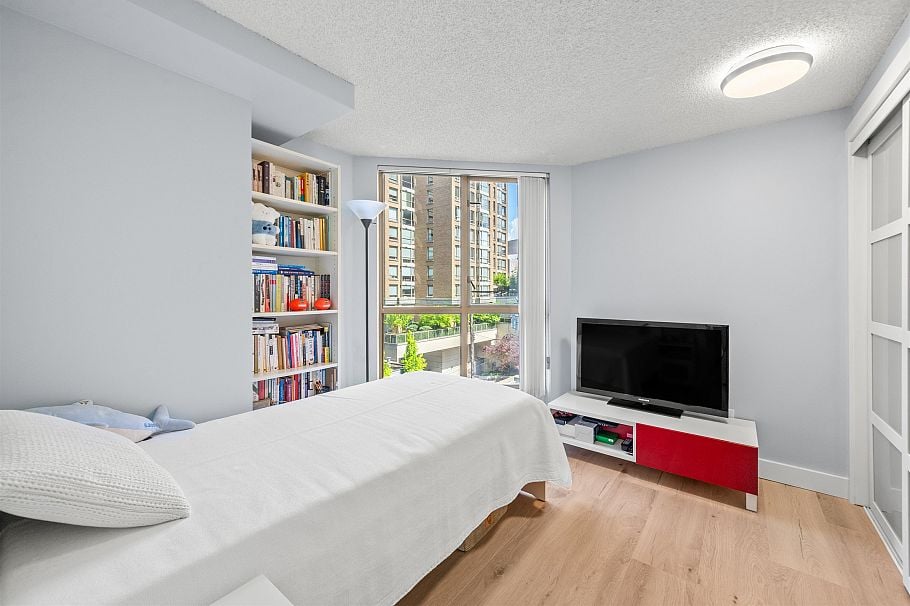 867 Hamilton Street Vancouver, BC - 16