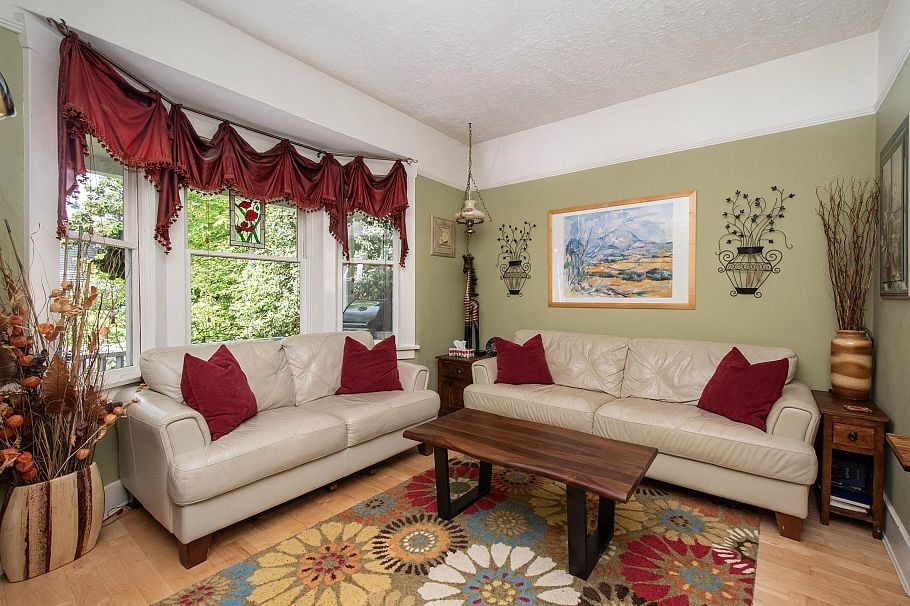 1560 Macgowan Avenue North Vancouver, BC - 7