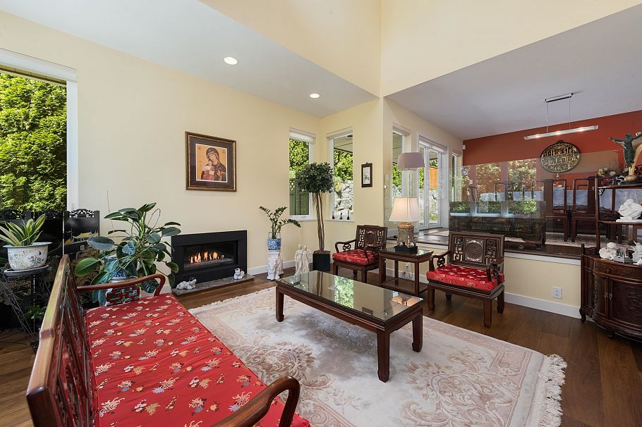 772 Regal Crescent North Vancouver, BC - 10