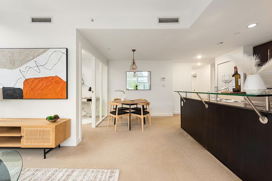 605 633 Kinghorne Mews Vancouver, BC - 4