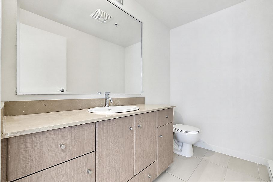 308 Smithe Street Vancouver, BC - 15
