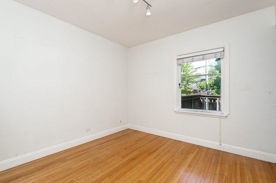 2903 W 42nd Avenue Vancouver, BC - 16