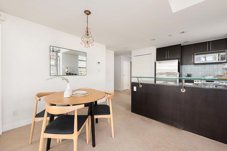 605 633 Kinghorne Mews Vancouver, BC - 11