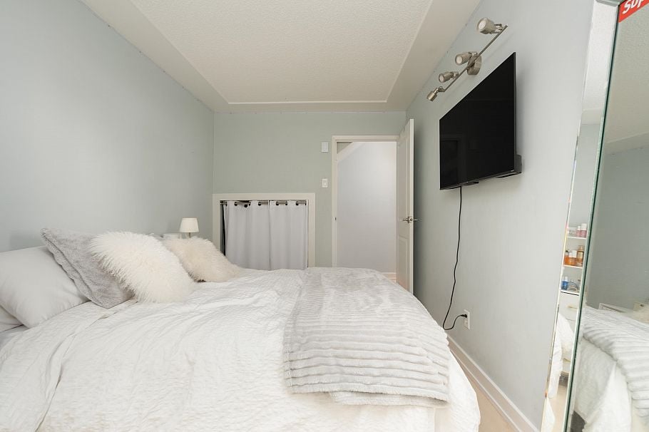 104 1477 Fountain Way Vancouver, BC - 30