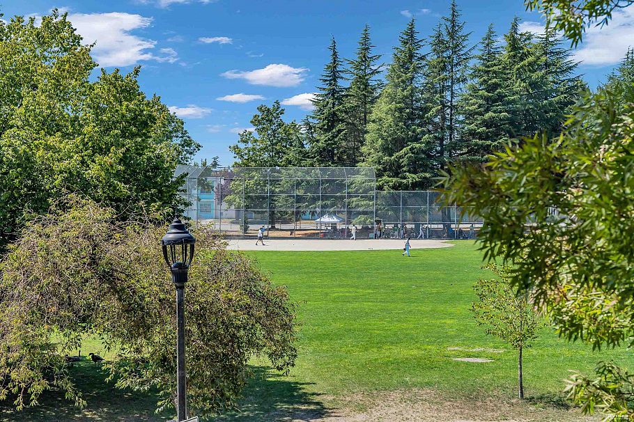 6346 Ash Street Vancouver, BC - 14