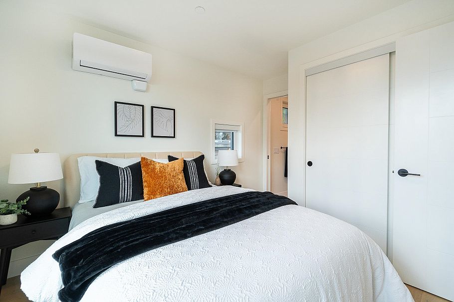 123 1552 E 3rd Avenue Vancouver, BC - 23