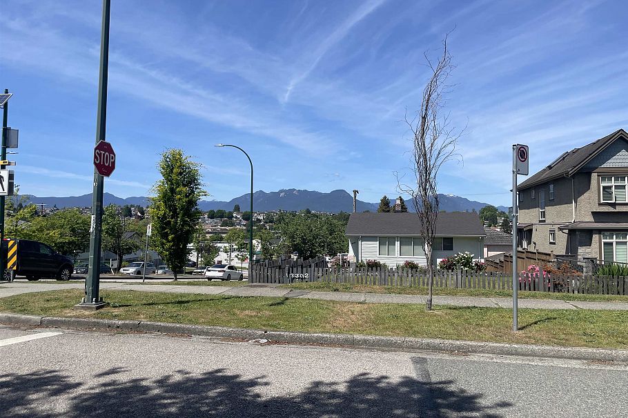 3305 Worthington Drive Vancouver, BC - 6