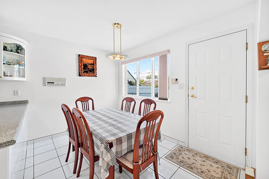 3423 E 24th Avenue Vancouver, BC - 10