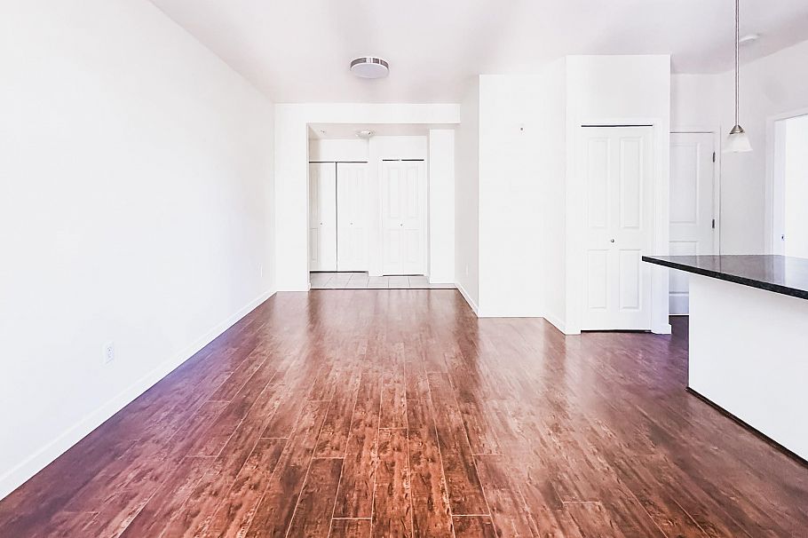210 3651 Foster Avenue Vancouver, BC - 6