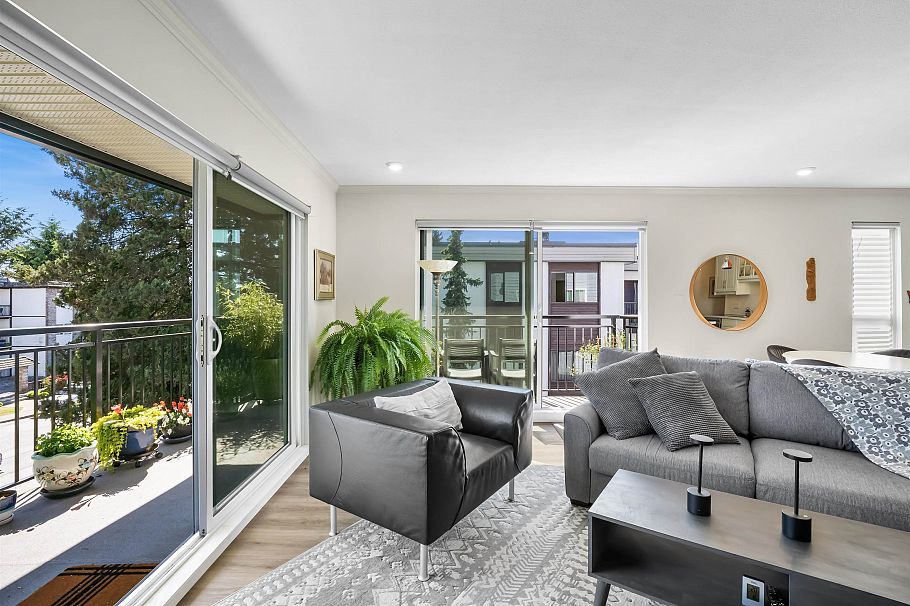 202 134 W 20th Street North Vancouver, BC - 5