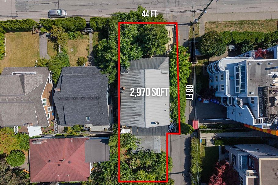2413 Collingwood Street Vancouver, BC - 1