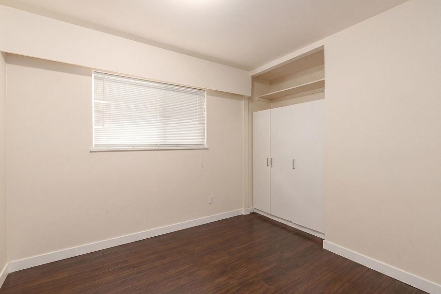 164 E Carisbrooke Road North Vancouver, BC - 12