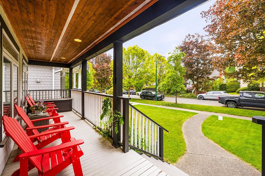4337 W 15th Avenue Vancouver, BC - 5