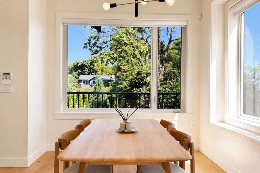 3214 W King Edward Avenue Vancouver, BC - 3