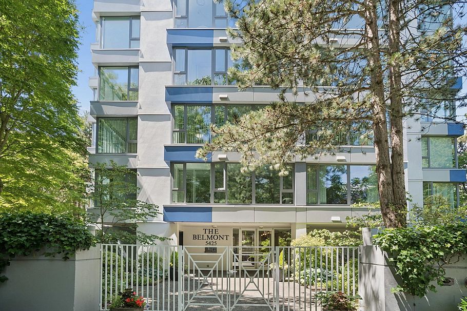 402 5425 Yew Street Vancouver, BC - 2
