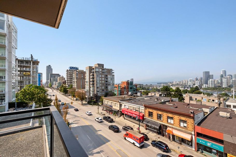707 1068 W Broadway Vancouver, BC - 27