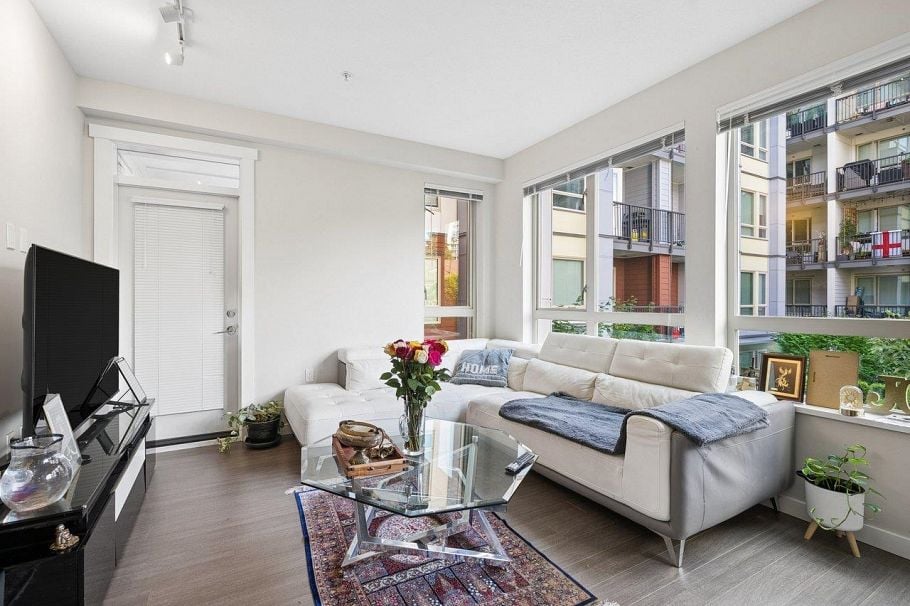213 2651 Library Lane North Vancouver, BC - 8