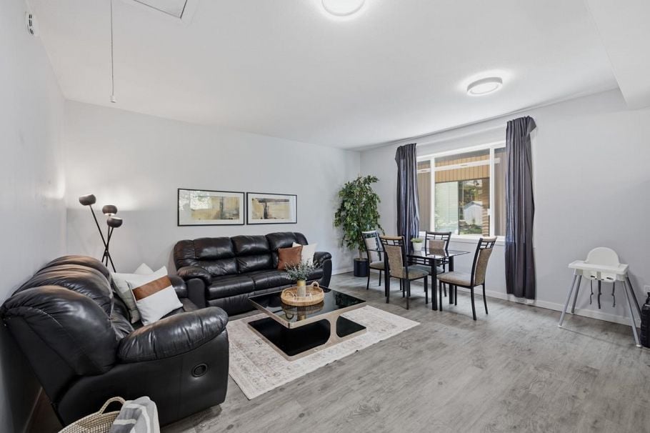 2008 Blairview Avenue North Vancouver, BC - 34