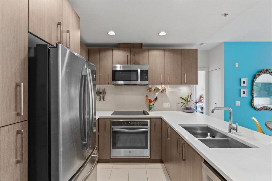 313 5981 Gray Avenue Vancouver, BC - 5