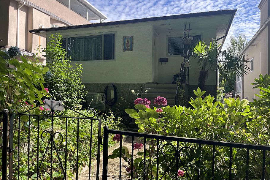 2665 Ward Street Vancouver, BC - 23