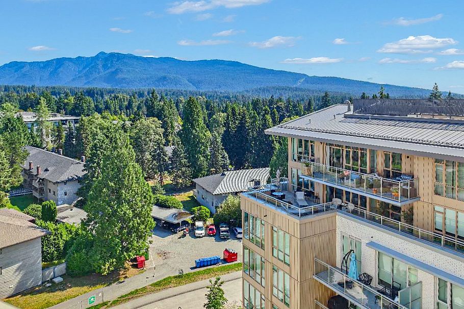 904 2375 Emery Court North Vancouver, BC - 1