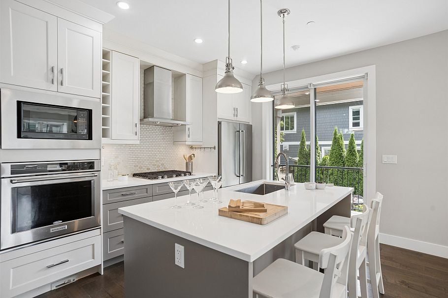 2020 Carson Court North Vancouver, BC - 7
