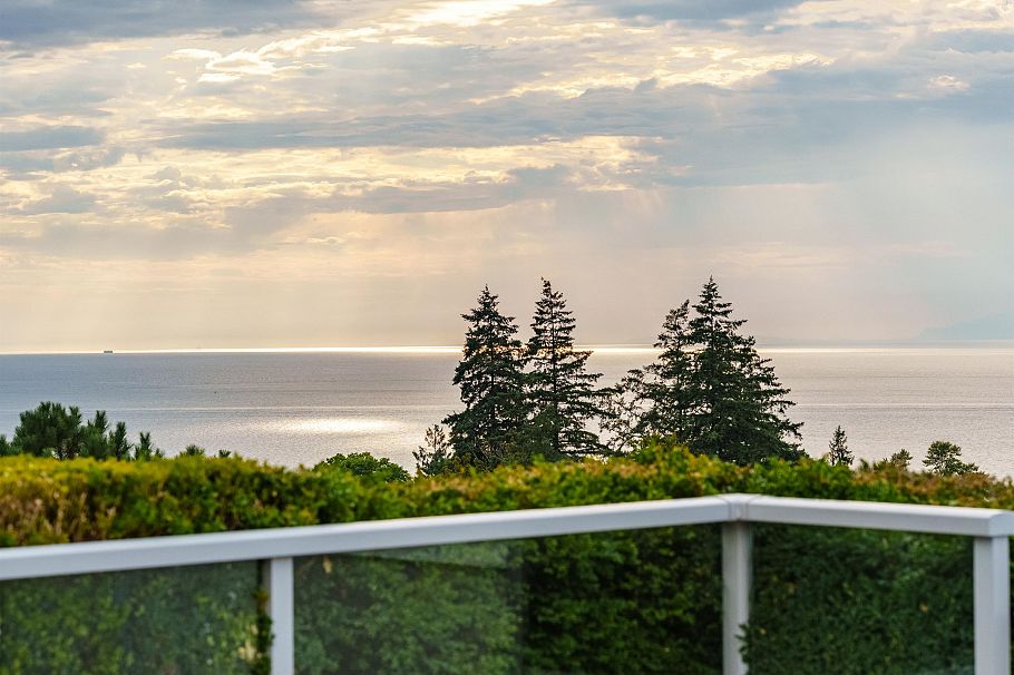 602 6080 Iona Drive Vancouver, BC - 23
