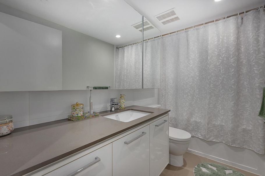 2601 680 Seylynn Crescent North Vancouver, BC - 16