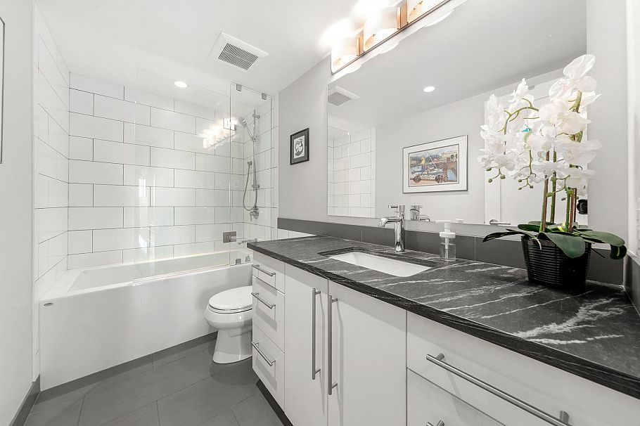 1101 444 Lonsdale Avenue North Vancouver, BC - 28
