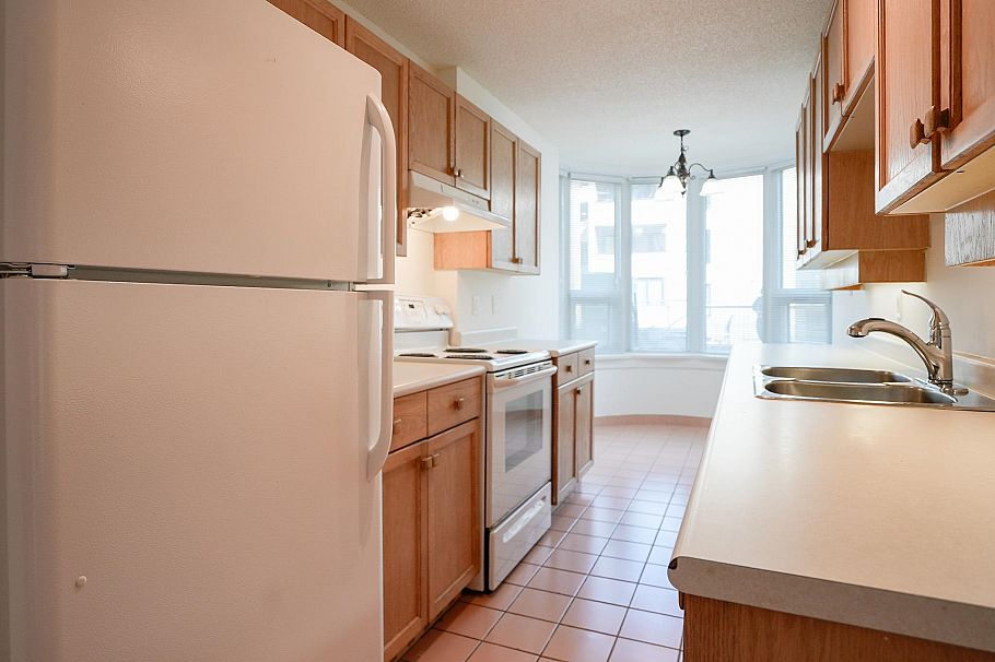 101 1845 Robson Street Vancouver, BC - 9